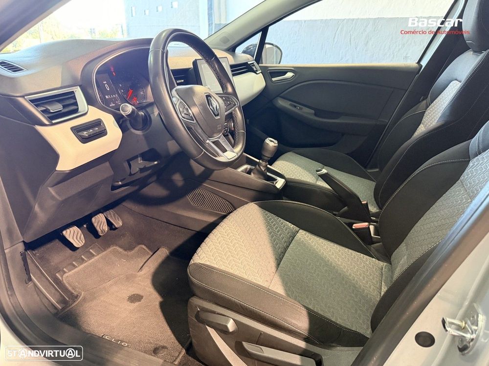 Renault Clio 1.0 TCe Evolution - 10