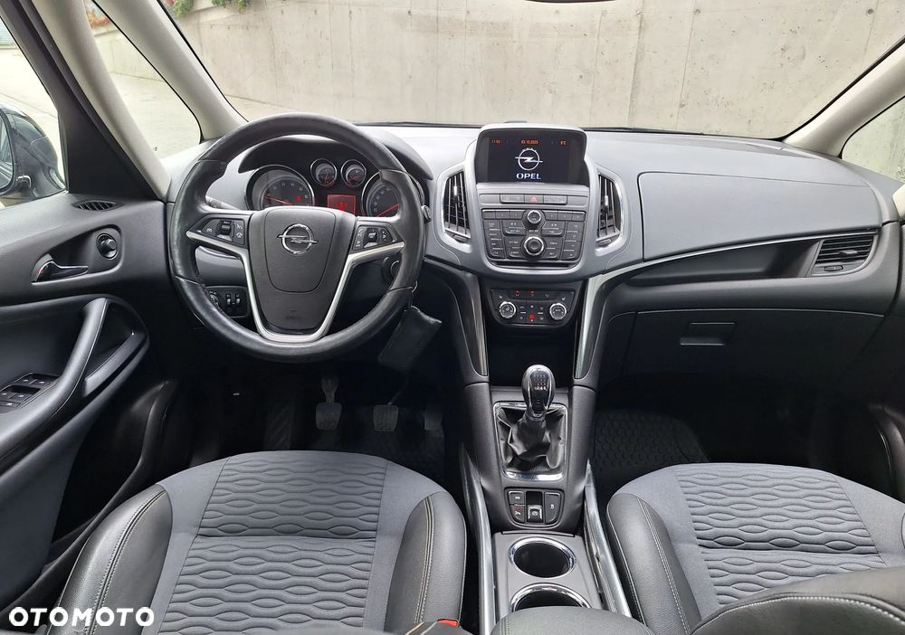 Opel Zafira - 8