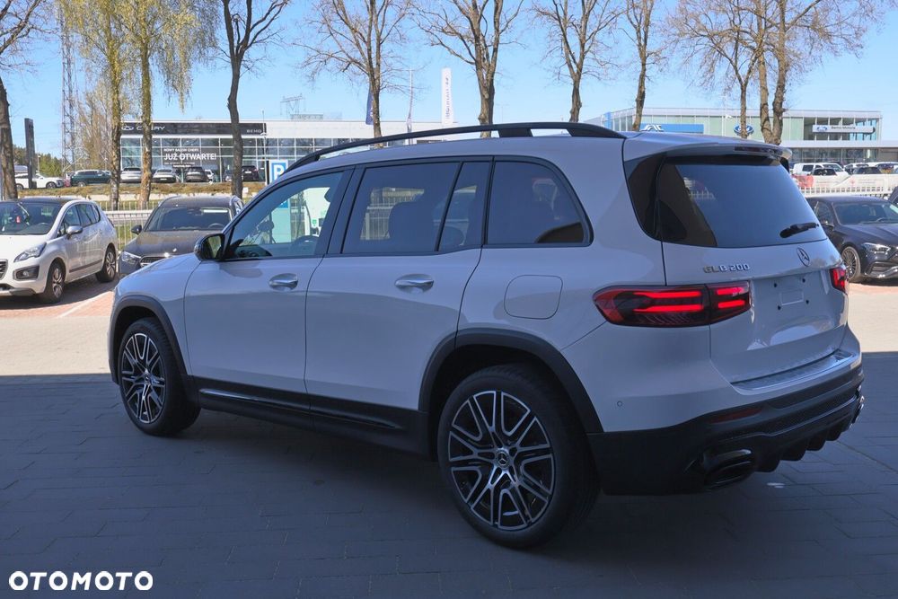 Mercedes-Benz GLB - 6