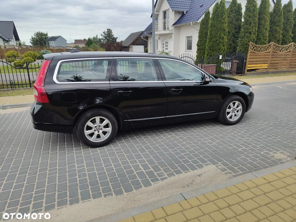 Volvo V70 2.0D Momentum - 10