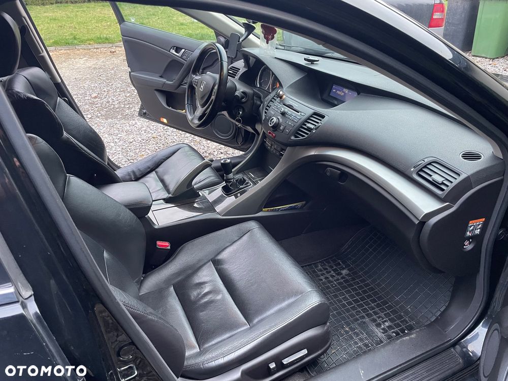 Honda Accord 2.2d Executive - 17