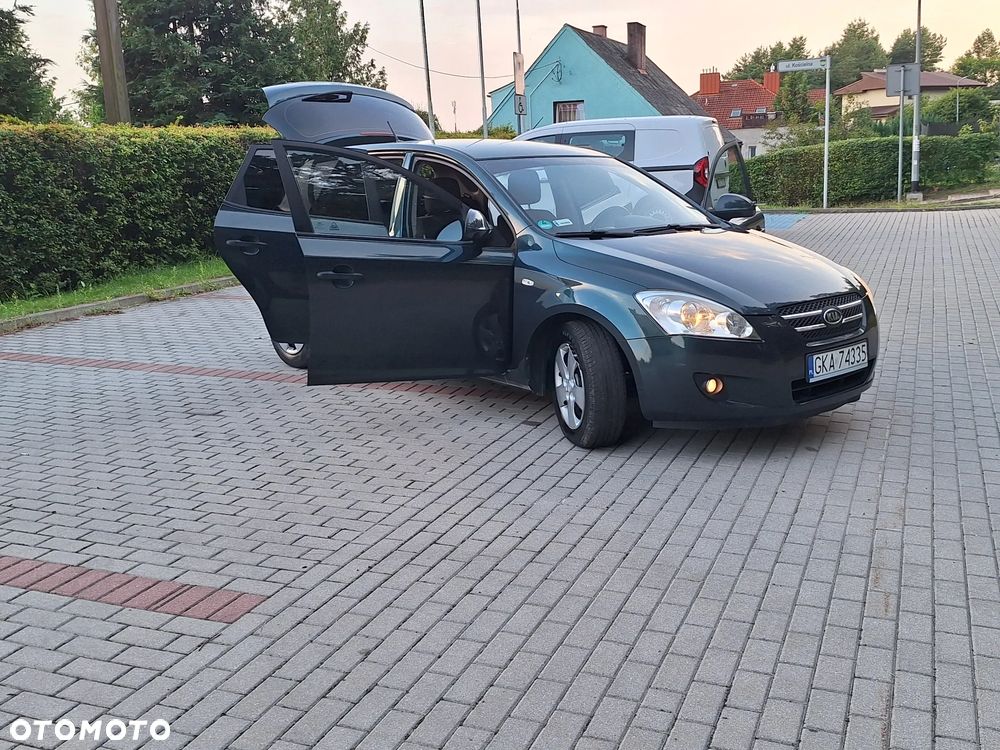 Kia Ceed 1.4 CVVT Attract - 13
