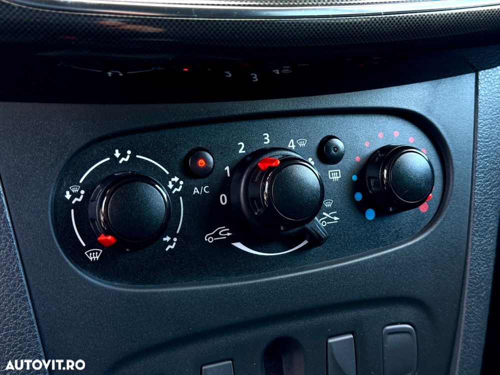 Dacia Sandero SCe 75 Comfort - 26