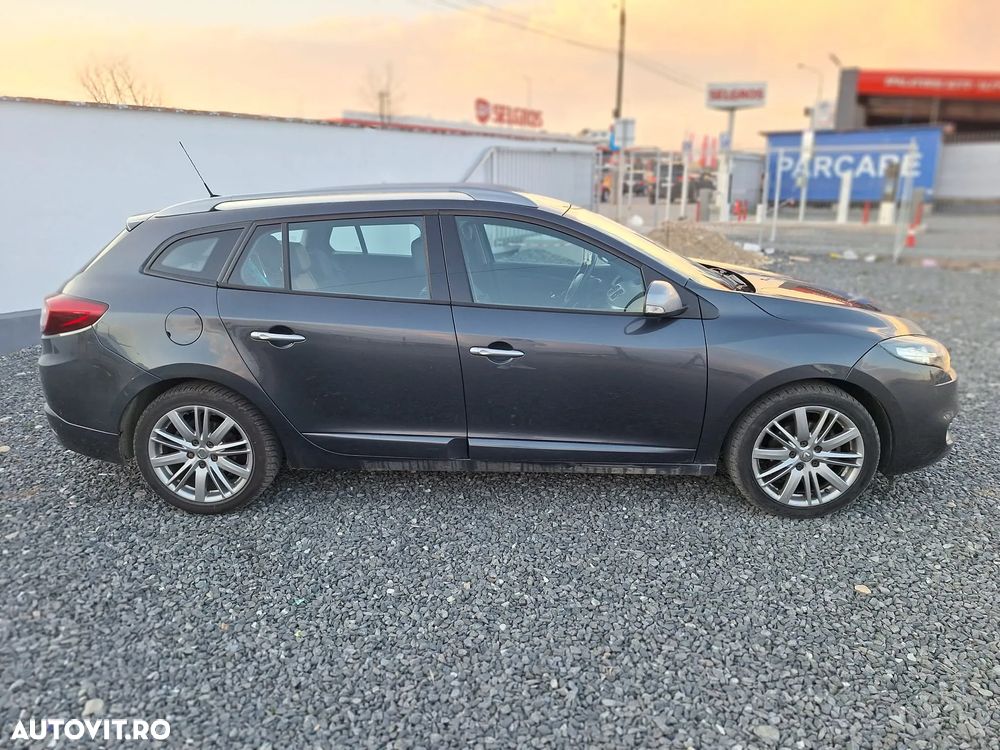 Renault Megane ENERGY dCi 110 Start & Stop Bose Edition - 6