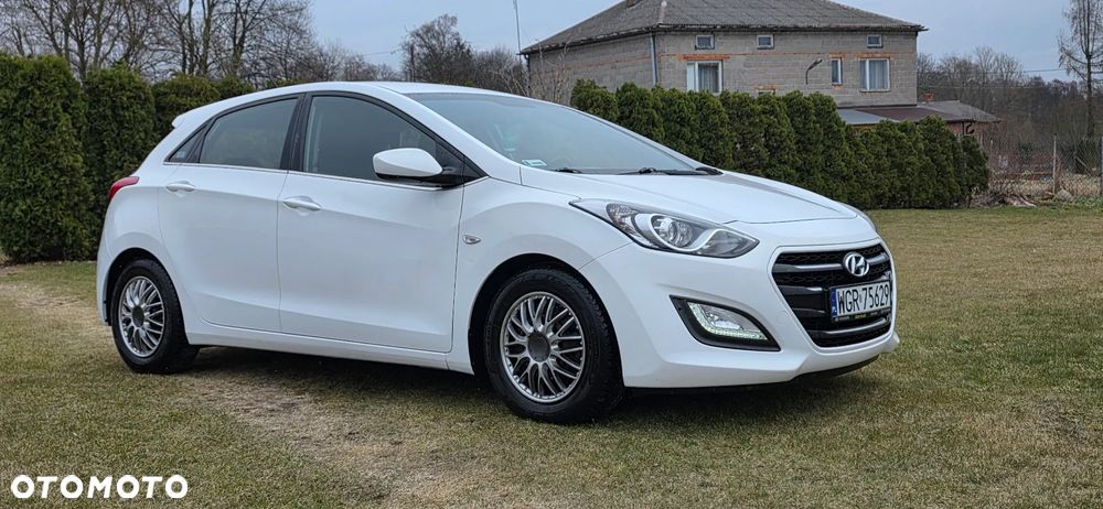 Hyundai i30 1.6 GDI BlueDrive Premium - 2