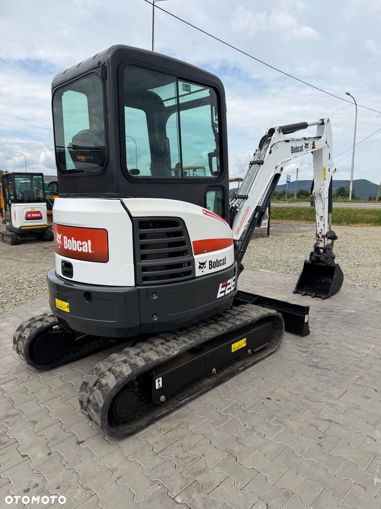 Bobcat E26 - 10