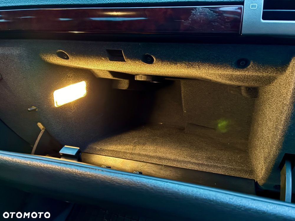 Peugeot 407 2.0 Premium Navtech - 25