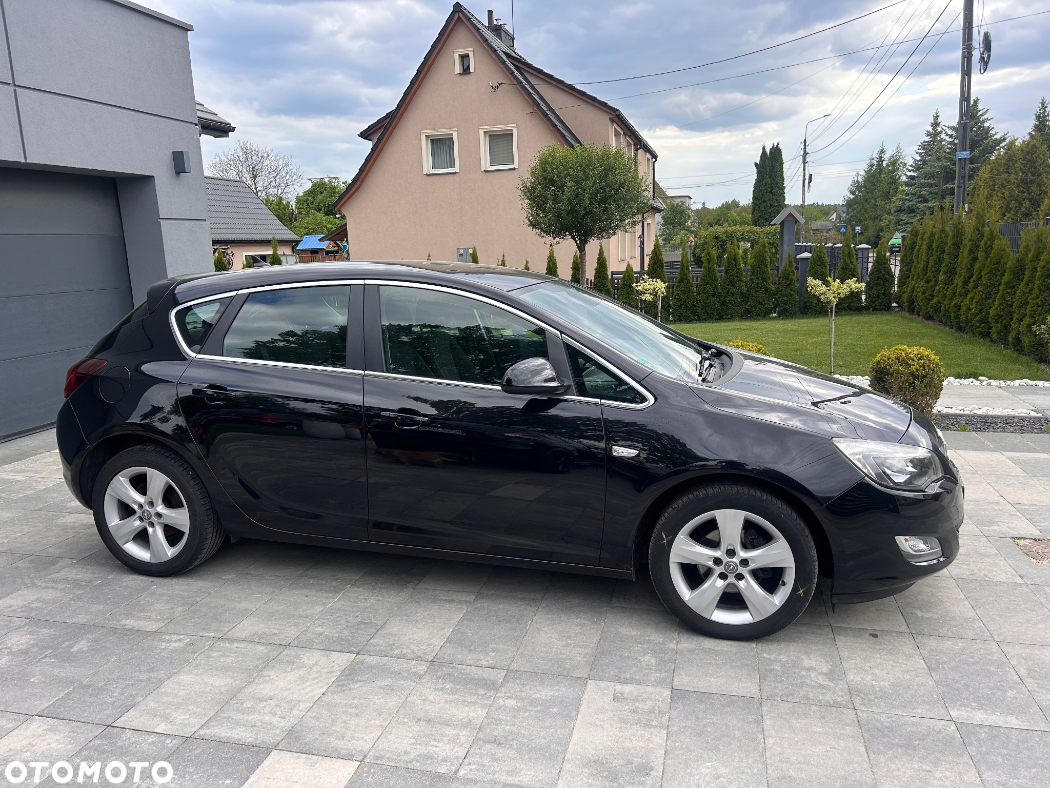 Opel Astra 1.6 Automatik Design Edition - 2