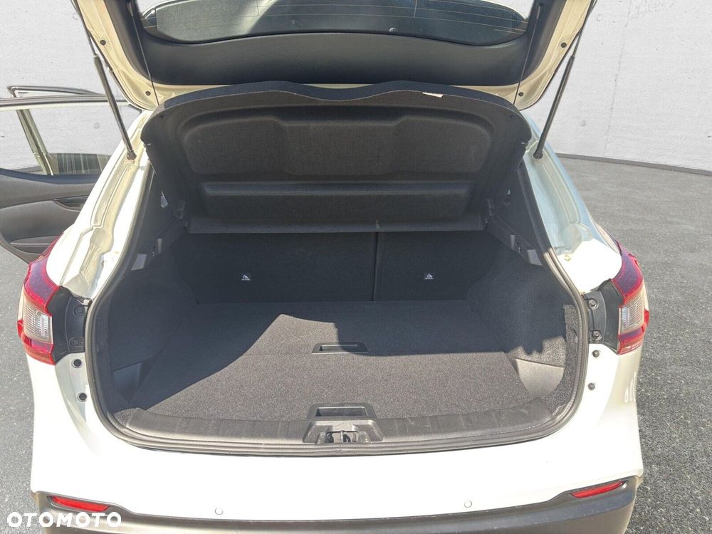 Nissan Qashqai - 25
