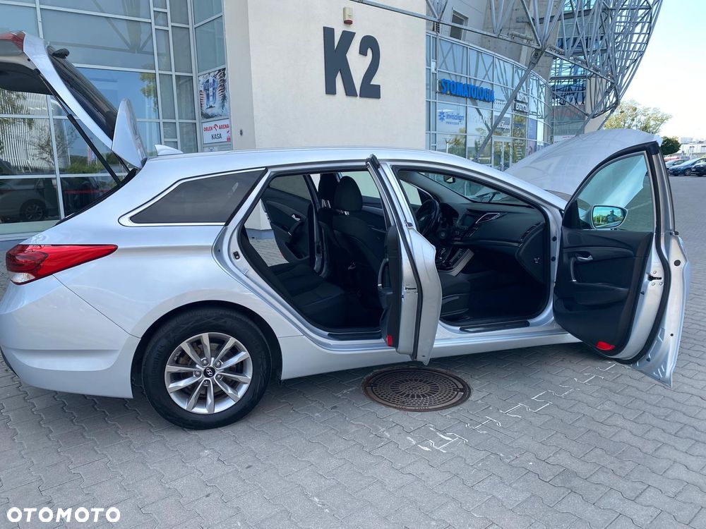 Hyundai i40 Kombi blue 1.7 CRDi DCT Premium - 12