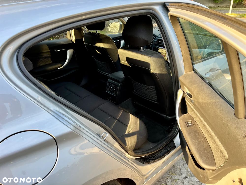 BMW Seria 1 116i - 15