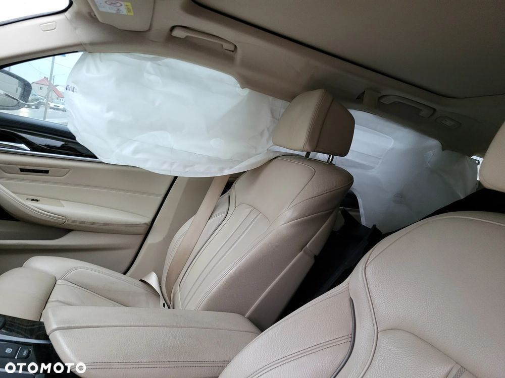 BMW Seria 5 540d xDrive Sport Line - 24