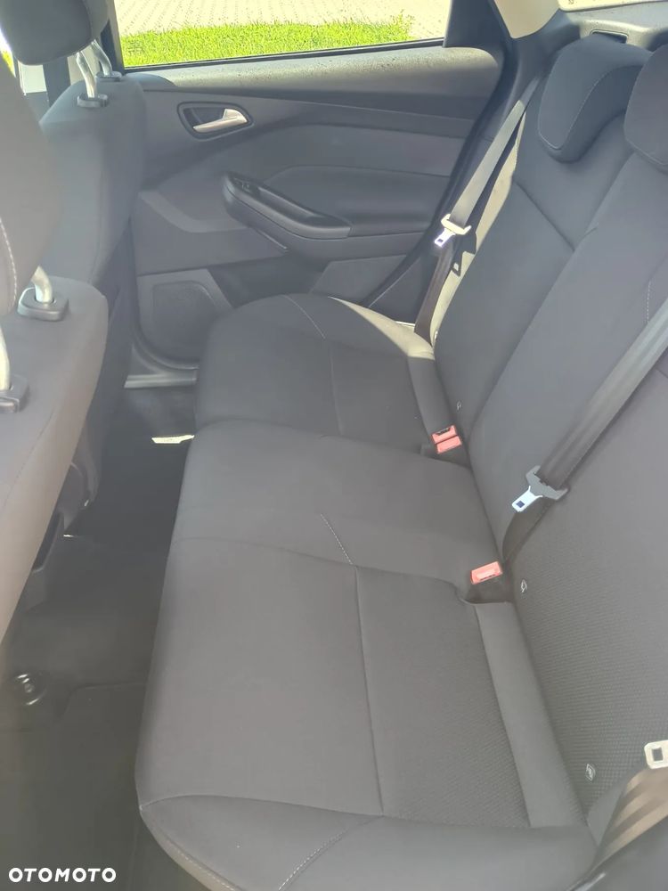 Ford Focus 1.0 EcoBoost Titanium - 14