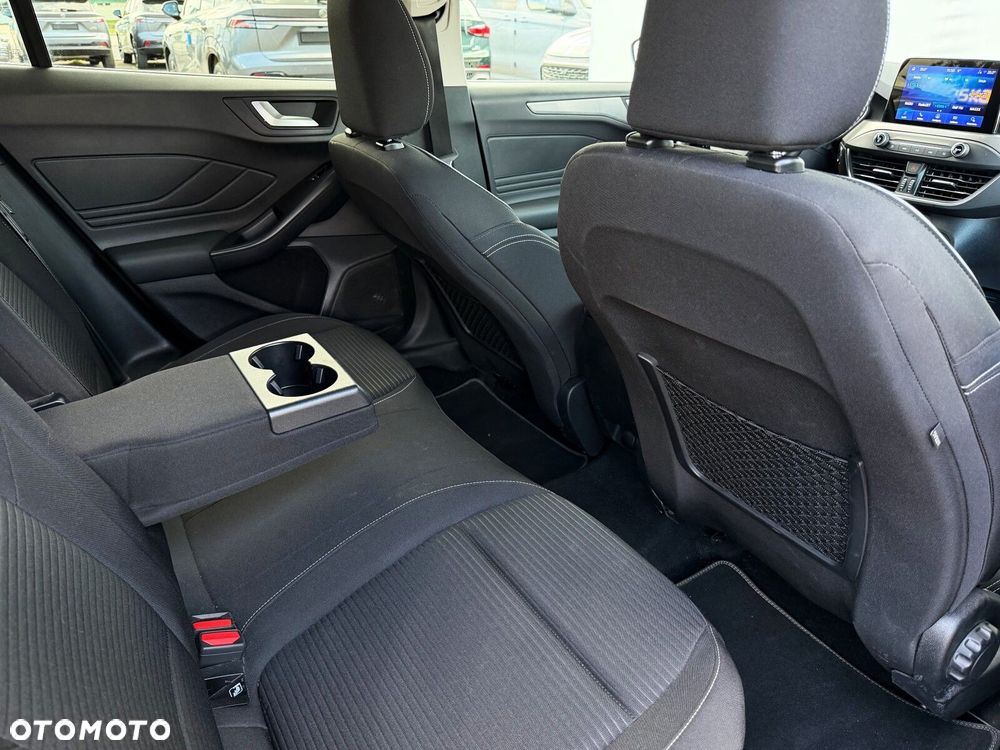 Ford Focus 1.5 EcoBoost Titanium X - 27