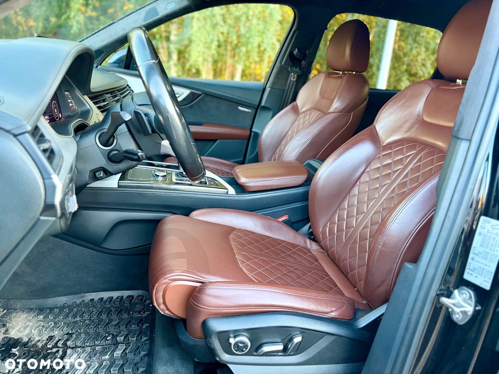 Audi Q7 - 13