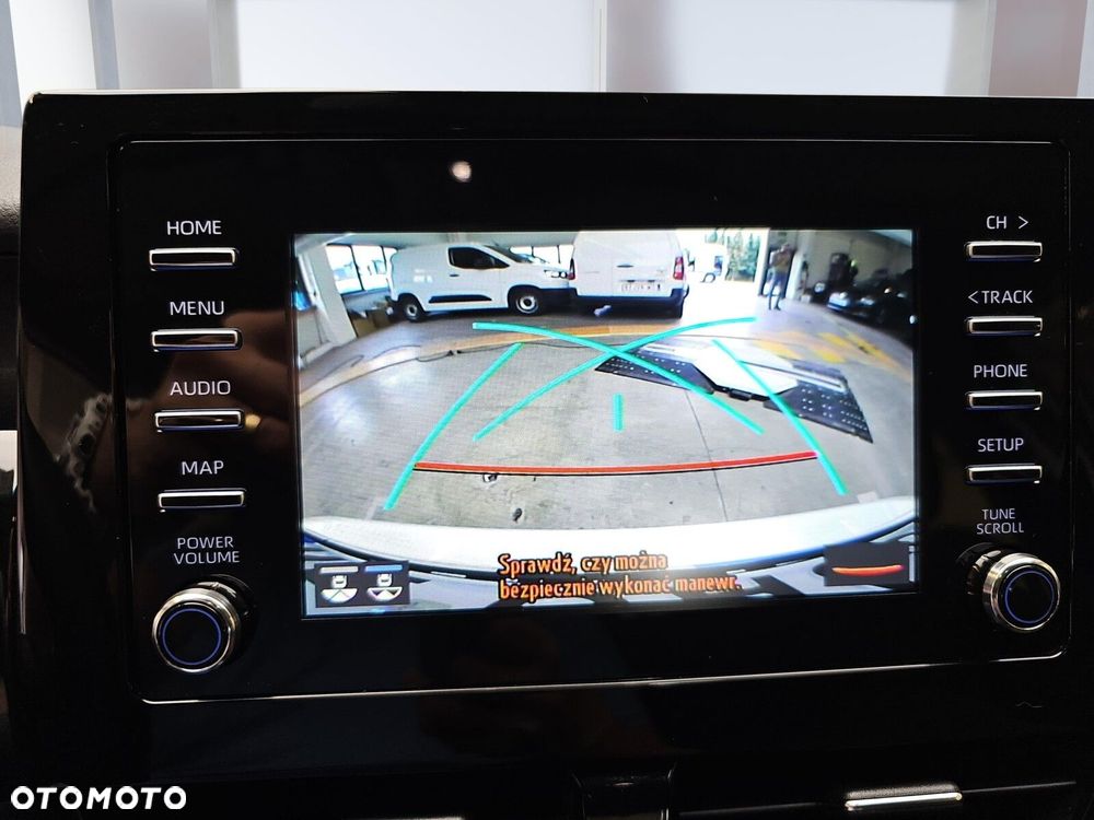 Toyota Camry 2.5 Hybrid Comfort CVT - 17
