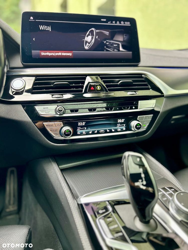 BMW Seria 5 540d xDrive mHEV M Sport sport - 17