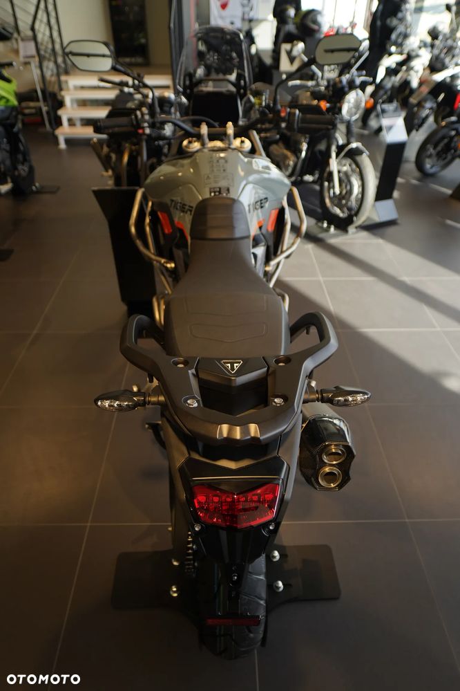 Triumph Tiger - 5
