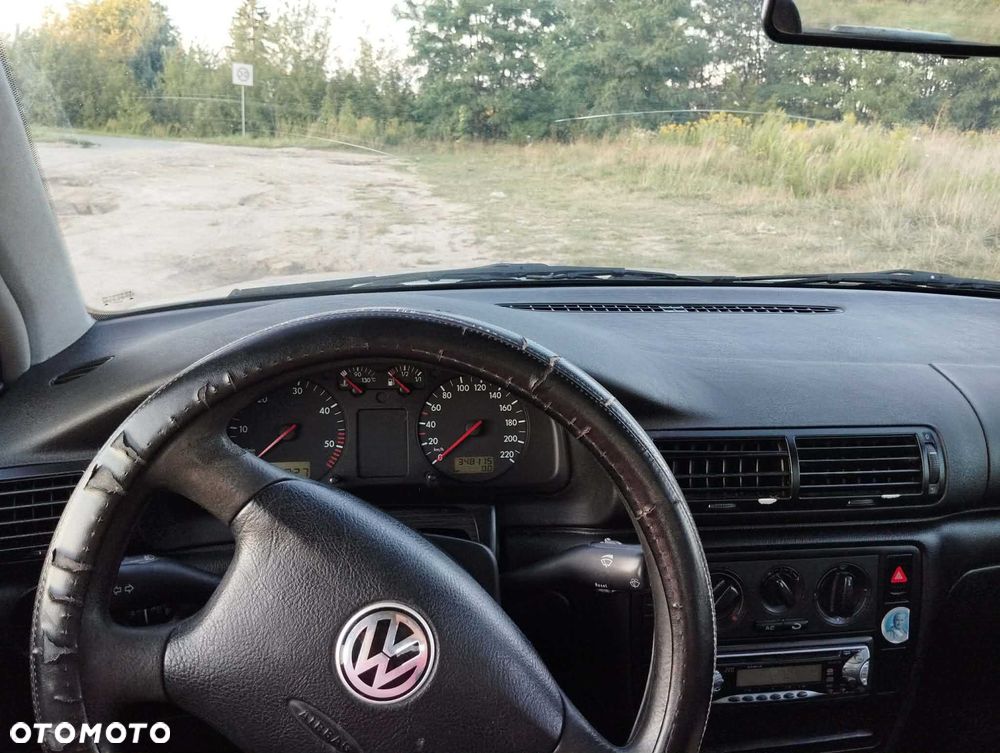 Volkswagen Passat - 5
