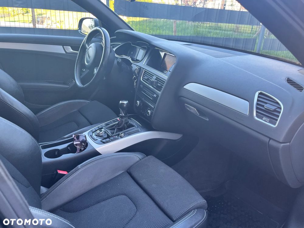 Audi A4 Avant 2.0 TDI DPF clean diesel S line Sportpaket - 6