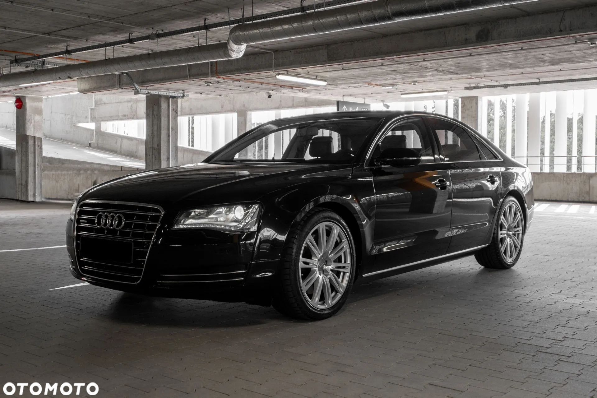 Audi A8 4.2 TDI Quattro - 1