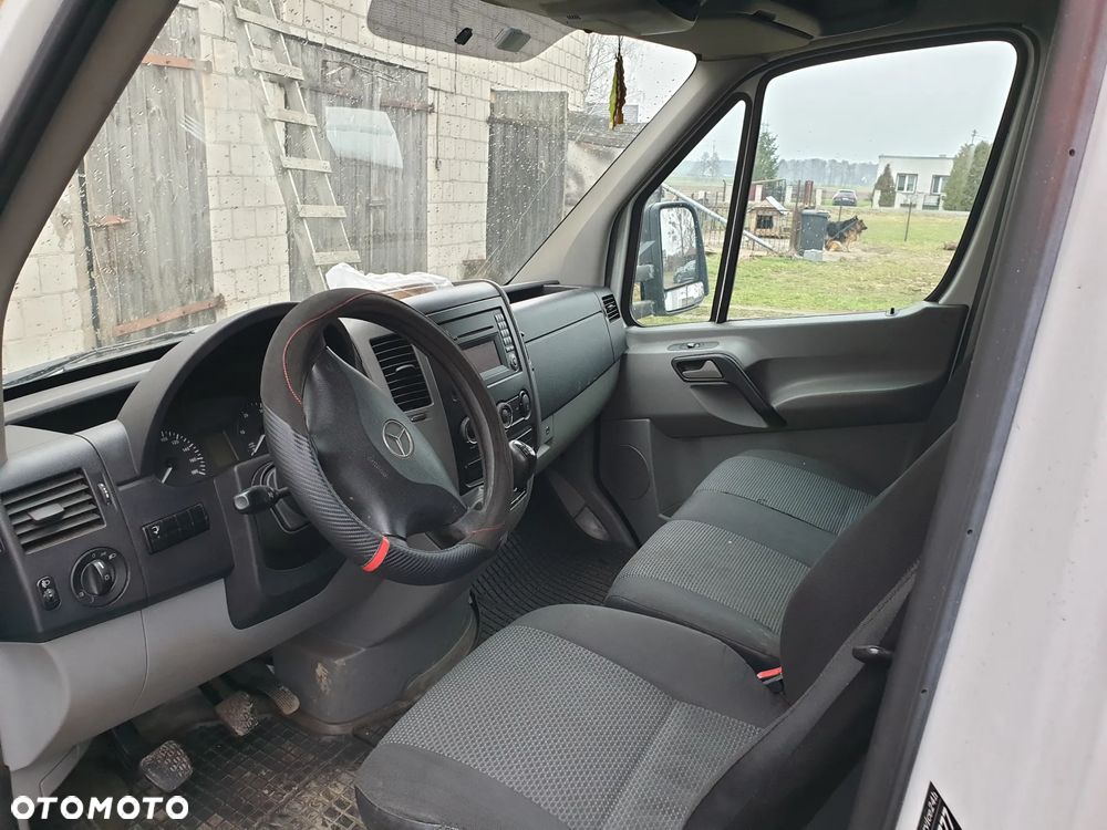 Mercedes-Benz Sprinter - 8
