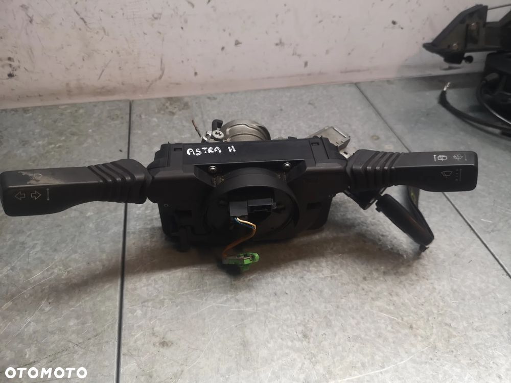PRZEŁĄCZNIK ZESPOLONY OPEL ASTRA H ZAFIRA B z kluczykiem 13184057 GN - 1
