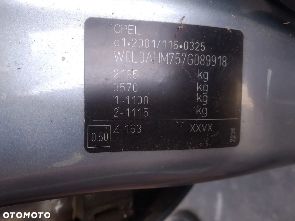 OPEL ZAFIRA B 05-08 1.9 CDTI - KANAPA TYL TYLNA - 31