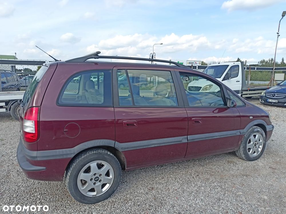 Opel Zafira 2.0 DTI - 4