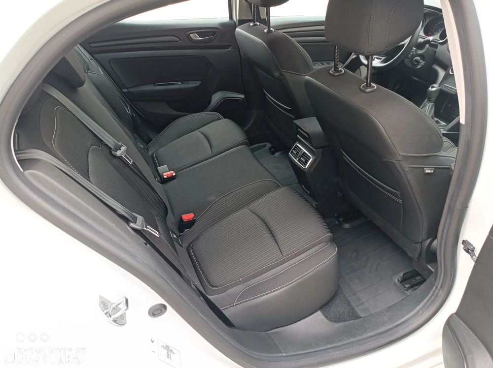 Renault Megane TCe GPF Zen - 4