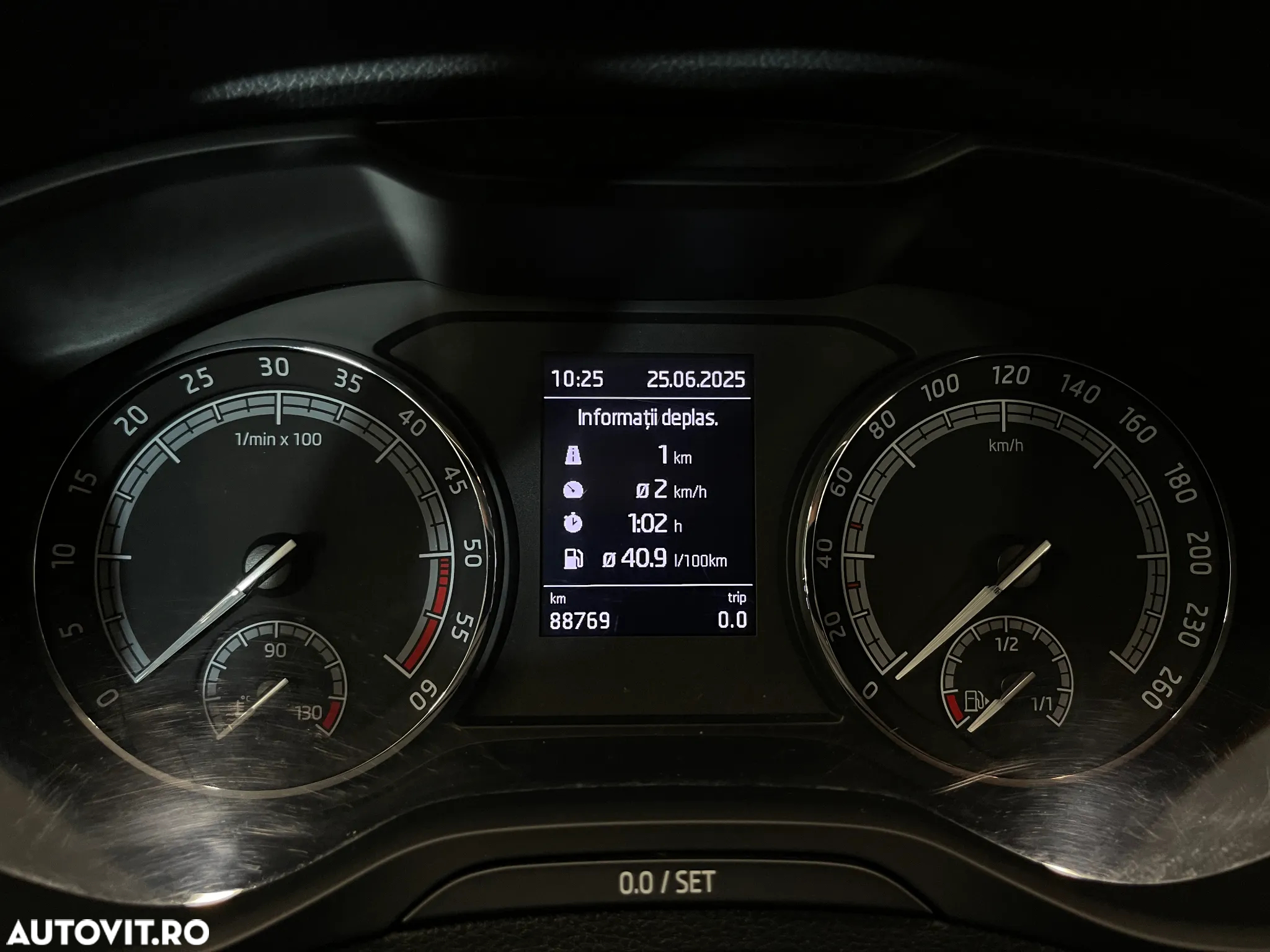 Skoda Karoq 1.6 TDI DSG Style - 28