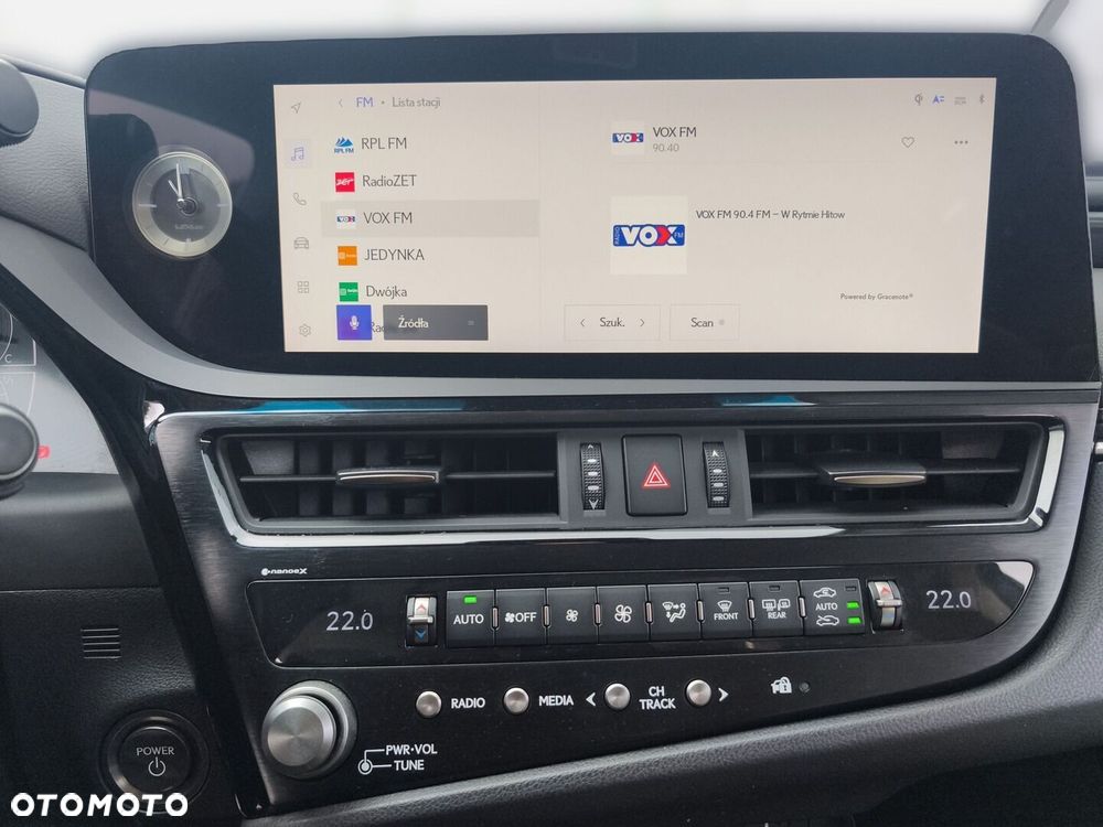 Lexus ES 300h F Sport Design - 20