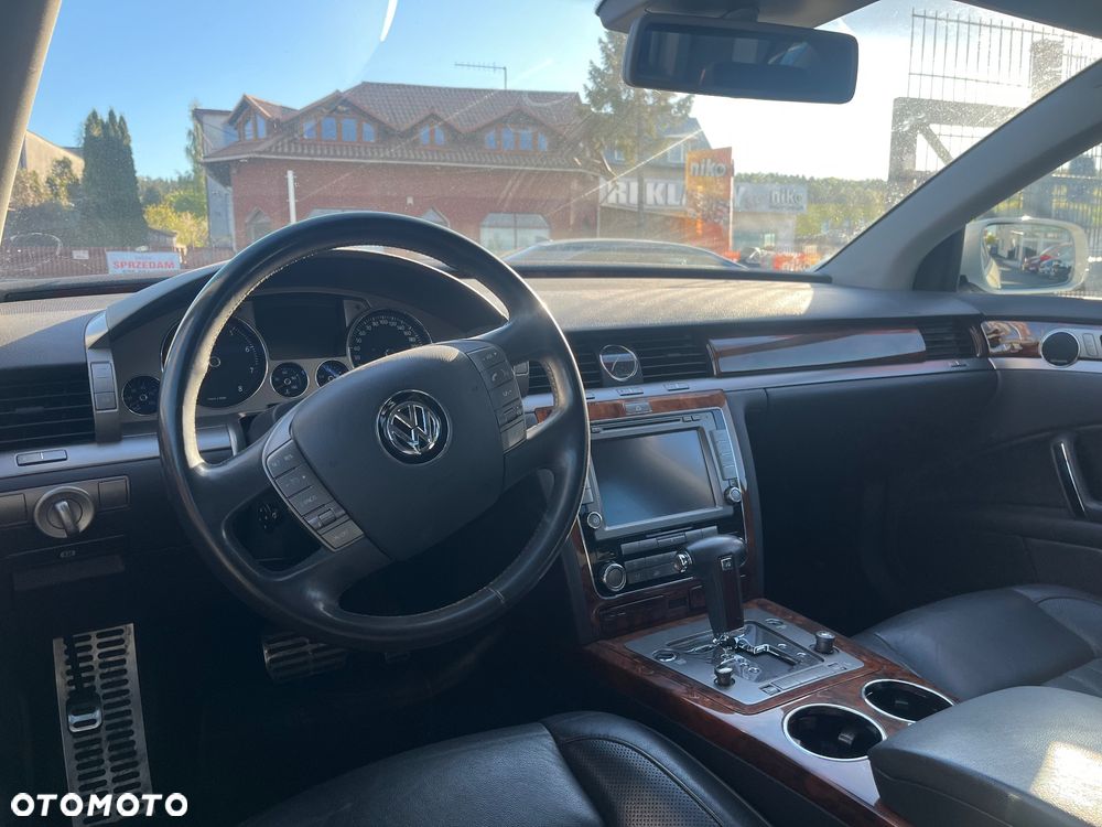 Volkswagen Phaeton 4.2 V8 4MOTION Automatik (5 Sitzer) - 6