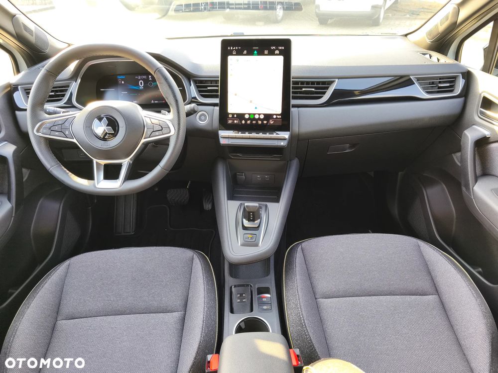 Mitsubishi Grandis - 11