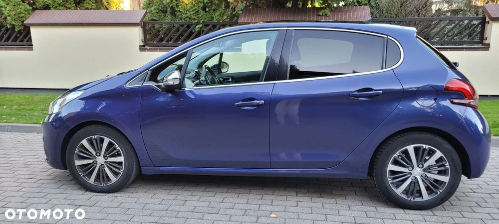 Peugeot 208 1.2 PureTech Allure - 5