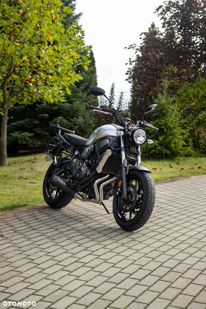 Yamaha XSR - 2