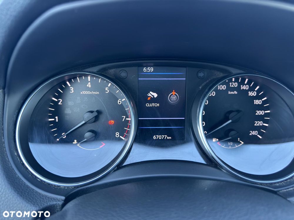 Nissan Qashqai 1.3 DIG-T N-Connecta - 22