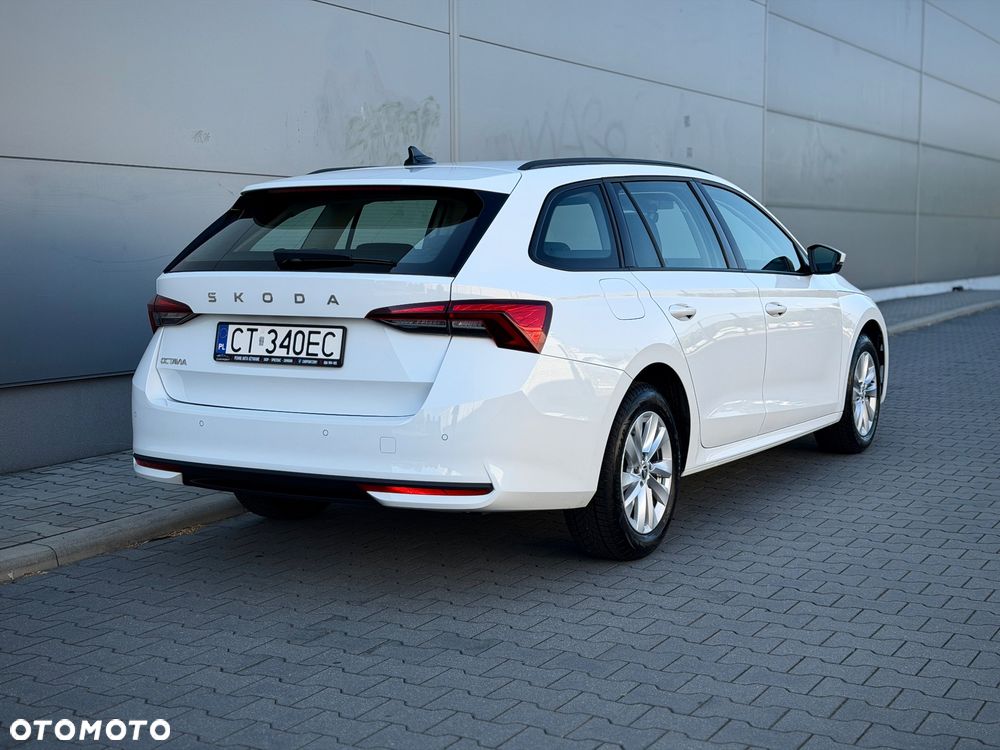 Skoda Octavia 1.5 TSI Essence - 5