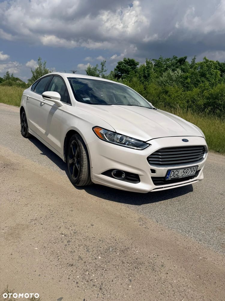 Ford Fusion - 15