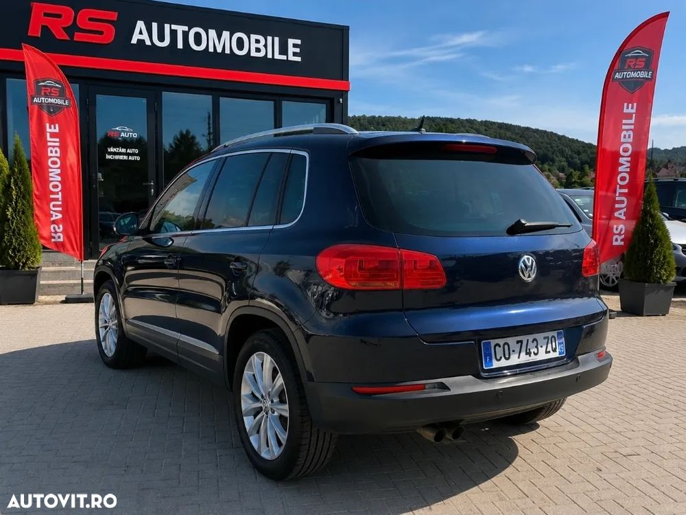 Volkswagen Tiguan - 2