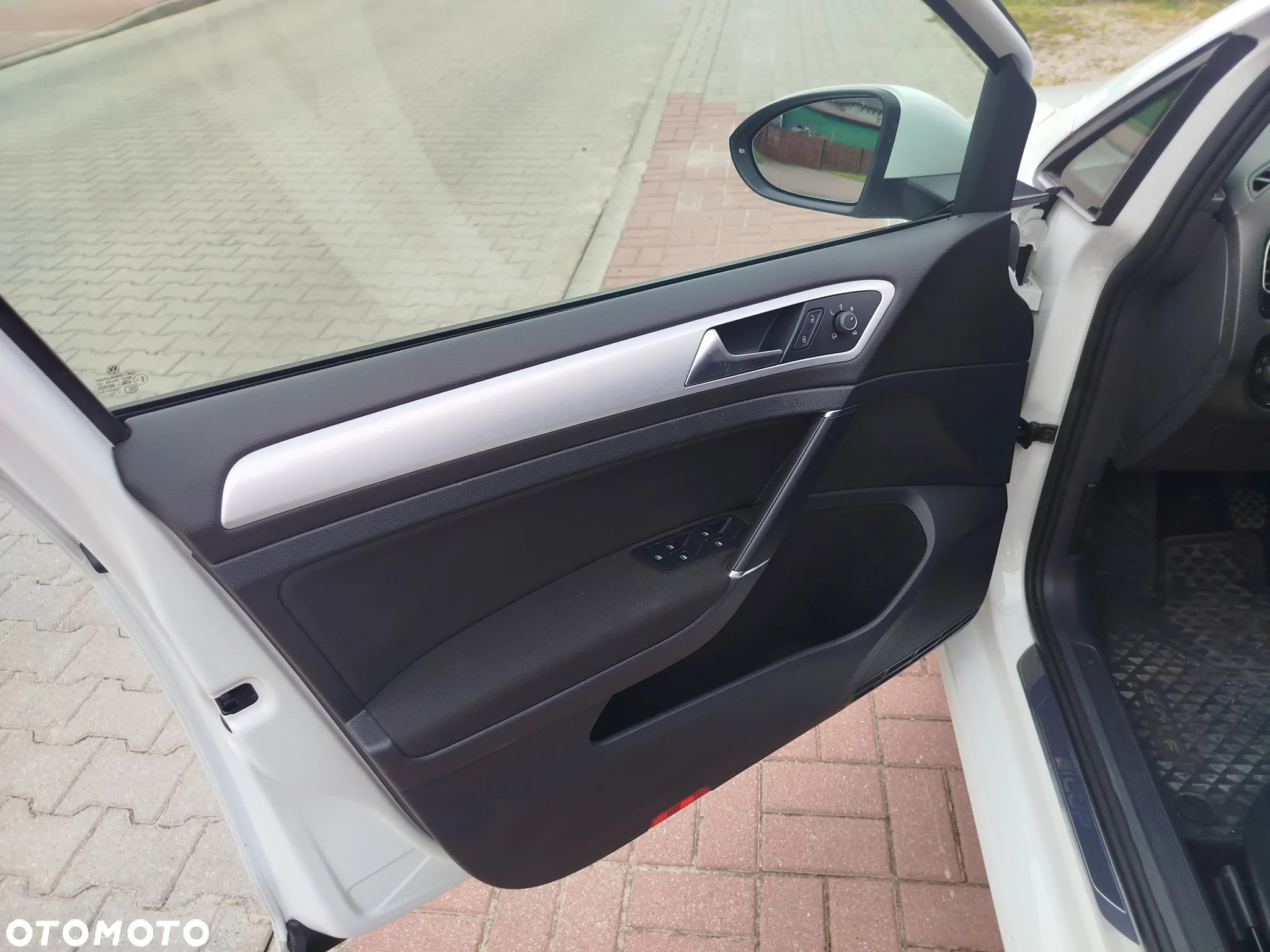 Volkswagen Golf 1.2 TSI BlueMotion Technology Cup - 11