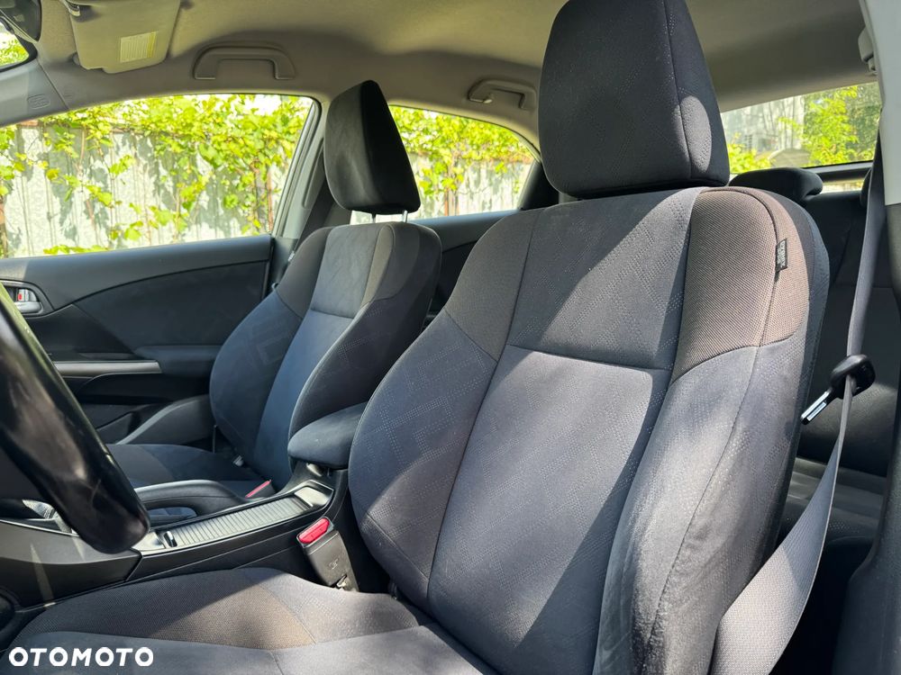 Honda Civic 1.8 Executive NAVI - 27
