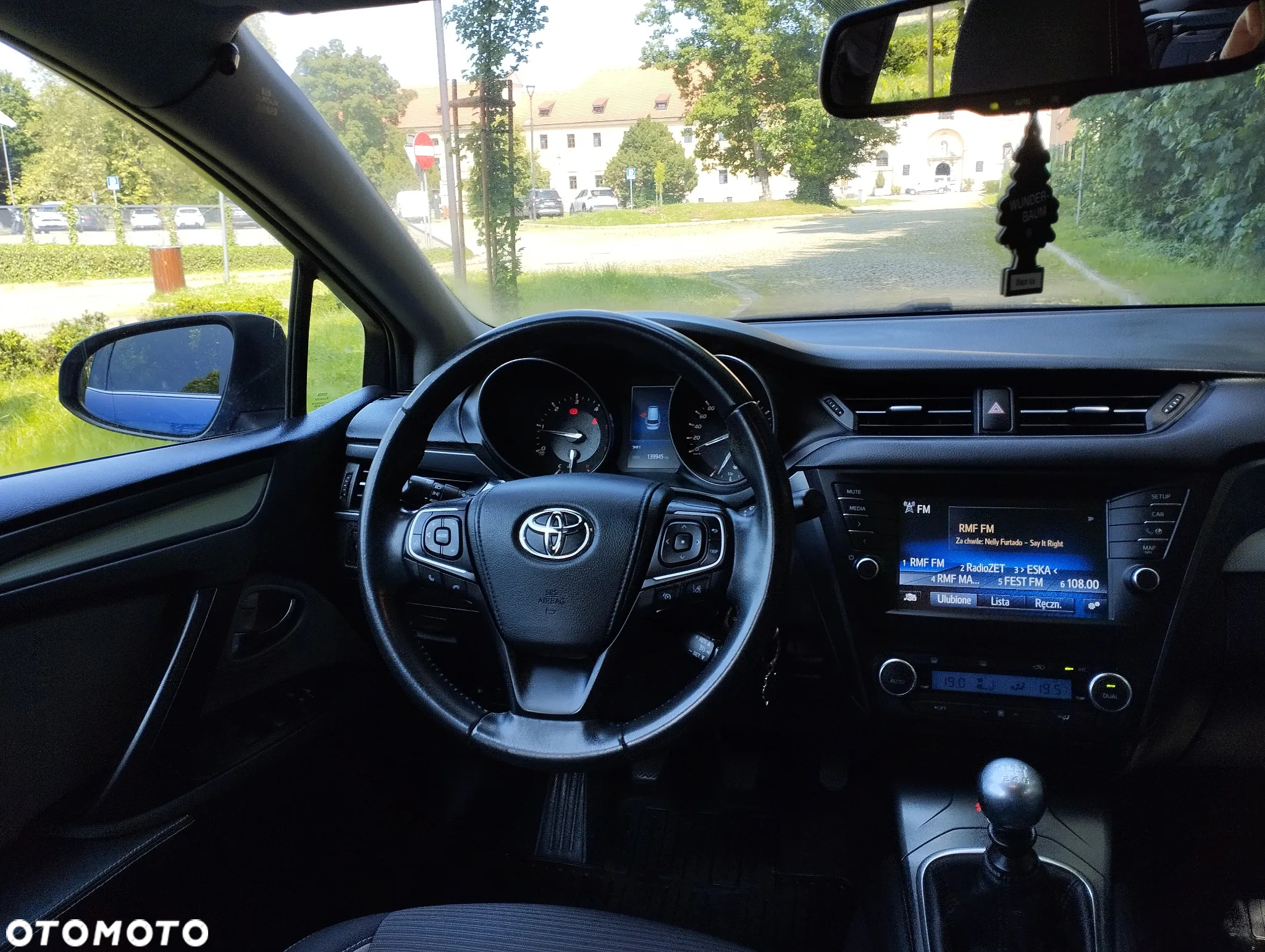 Toyota Avensis 2.0 D-4D Prestige - 31