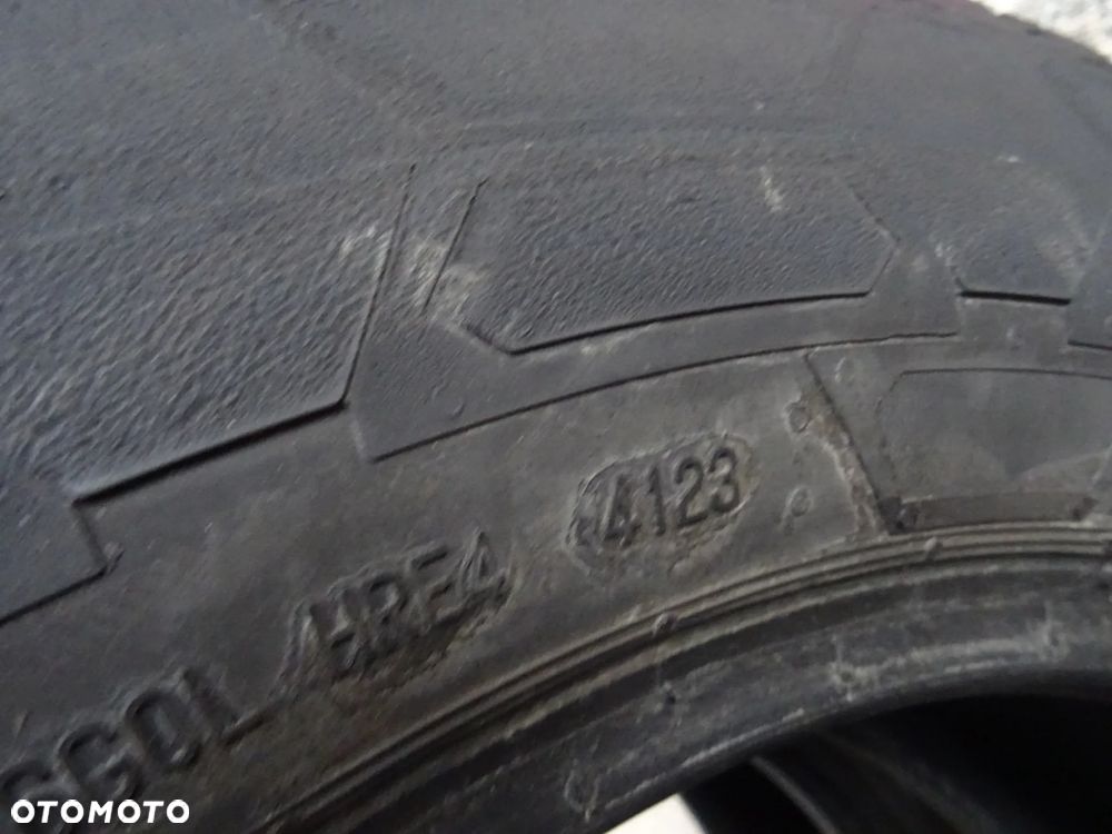 215/65/R16C 106/104T Continental Van Contact Winter - 8