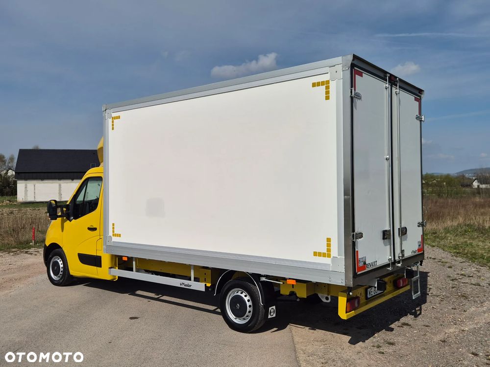 Renault MASTER 2.3 DCI KONTENER 8EP SALON PL I-WŁAŚCICIEL 2019R KLIMA AIRBAG KAMERA - 9