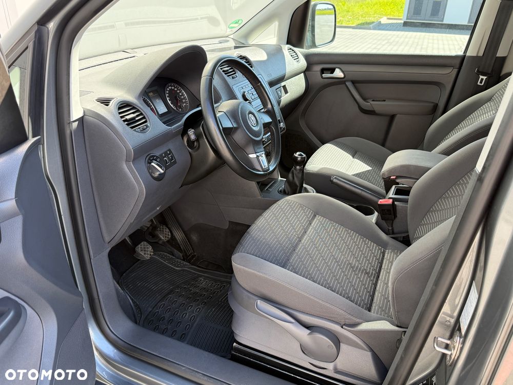 Volkswagen Caddy - 10