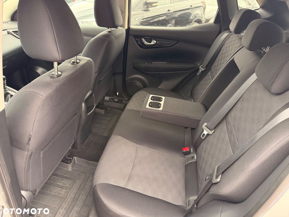 Nissan Qashqai 1.5 dCi Visia - 27