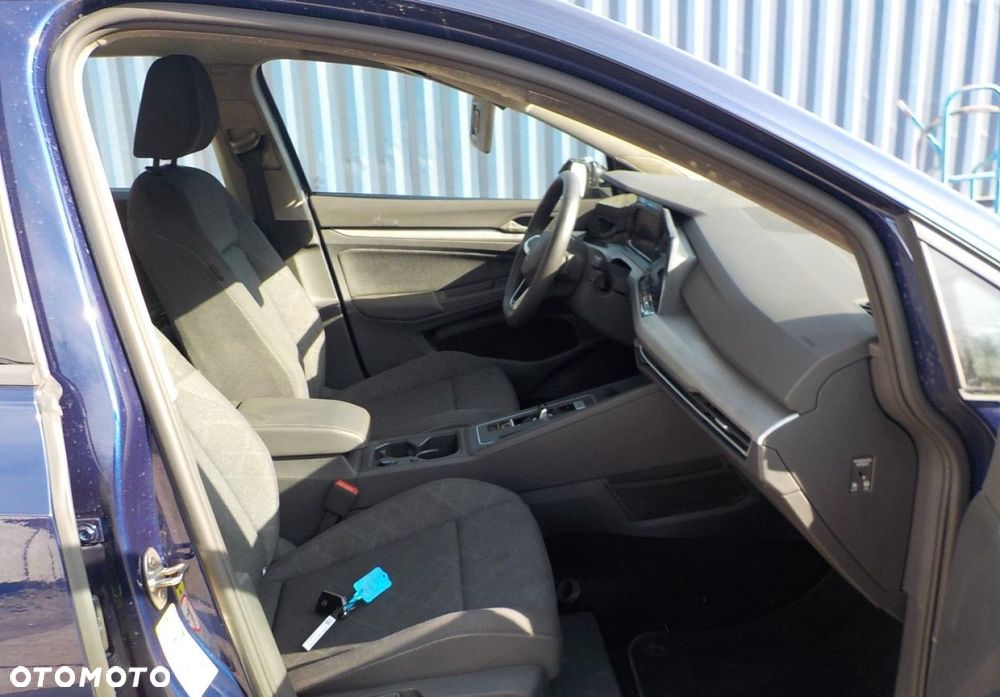 Volkswagen Golf - 23