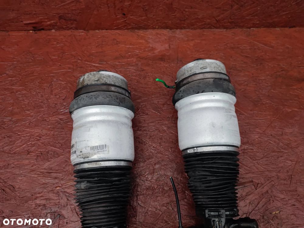 PORSCHE CAYENNE 7L5  ORYGINALNE AMORTYZATORY PRZEDNIE / MIECHY PNEUMATYKA LEWY / PRAWY W BDB STANIE O NR. 7L5412021AK / 0307210212 OEM - 5