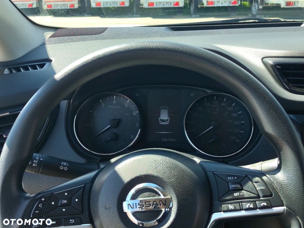 Nissan Qashqai - 16